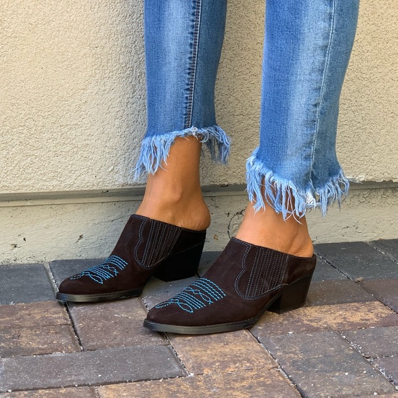 Texas Brown Western Closed Toe Embroider Mule Clog - Picture 7 of 7
